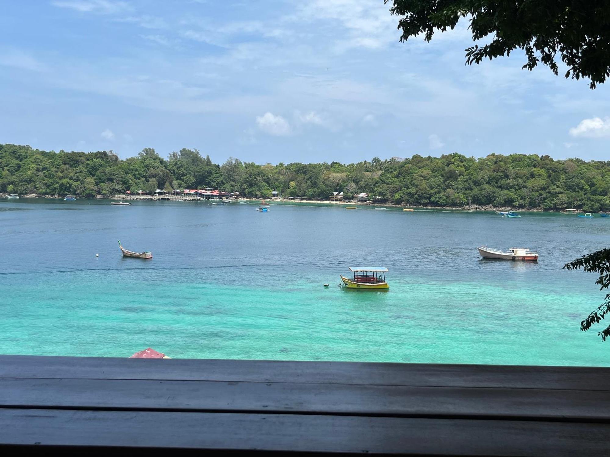 Olala Bungalows And Restaurant サバン エクステリア 写真